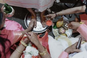 Tamil Brahmin Wedding Traditions In Alberta | A Wedding Photographer'S Guide Wedding Photographers - Timeless Tales Creatives