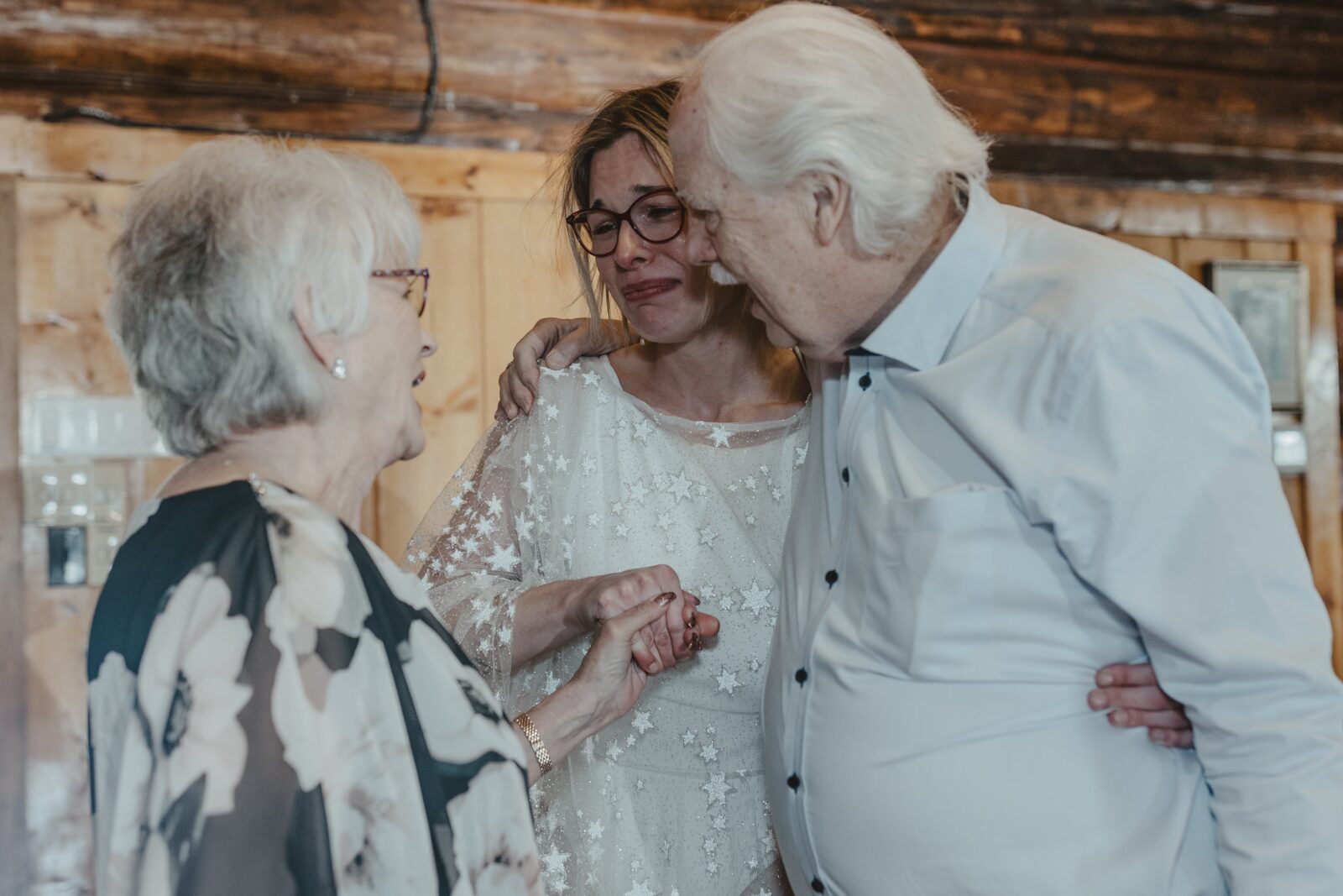Timeless Tales Creatives Edmonton Pioneer Cabins wedding 81