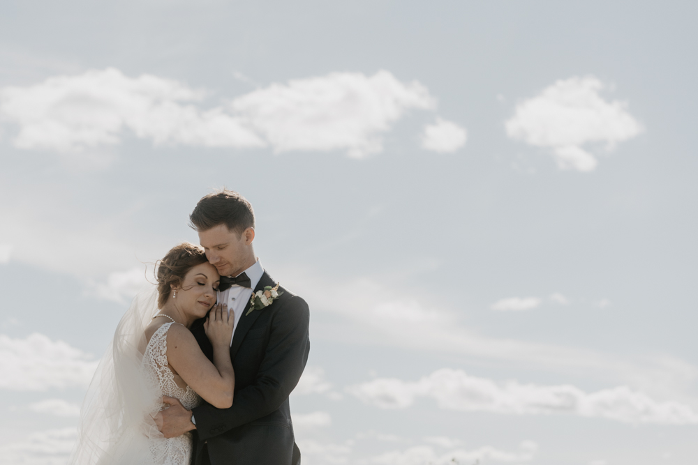 Summer Wedding photography tips for Edmonton seasons