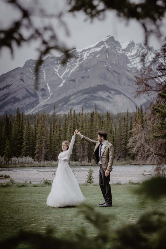 Destination wedding in Banff