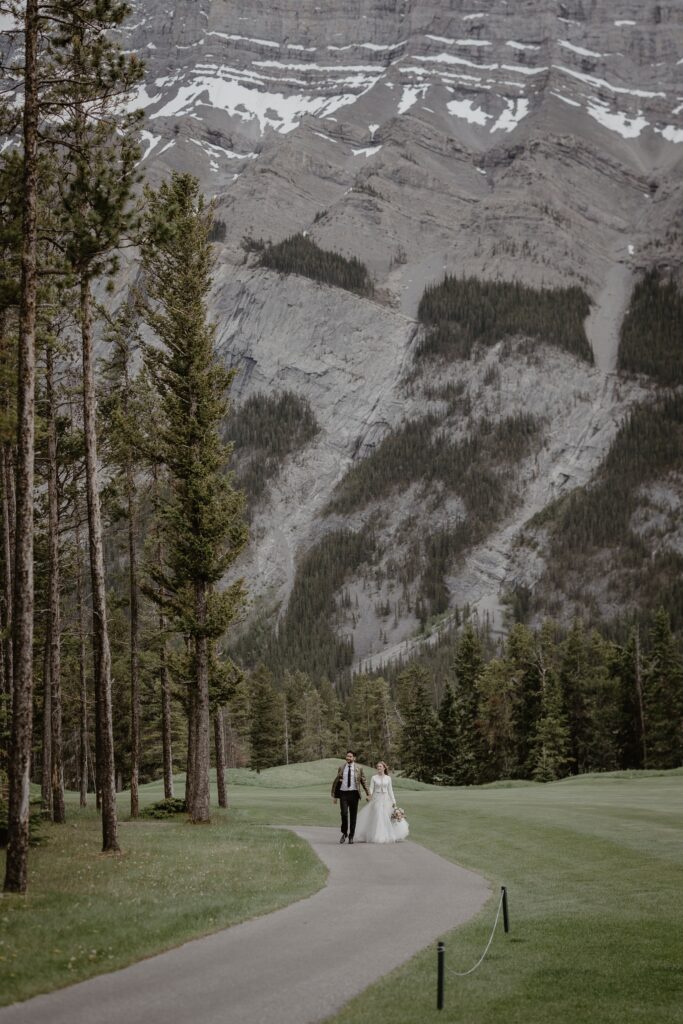 Elegant mountain wedding