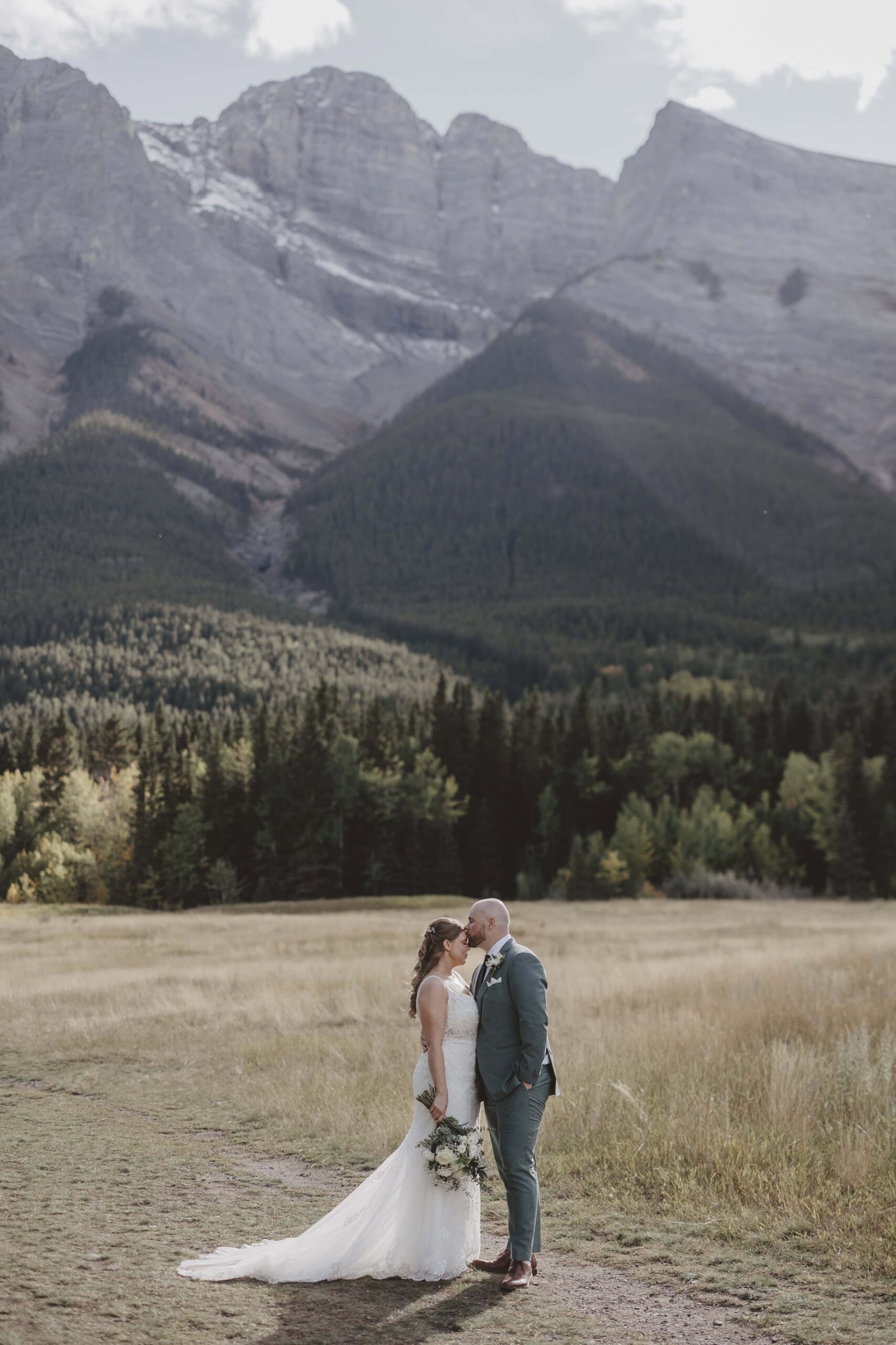 Banff Couples Photo Sessions | Timeless Tales Creatives Banff Wedding Photography (3)