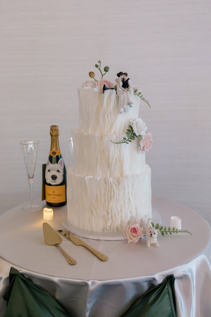 Royal Glenora Club - wedding cake